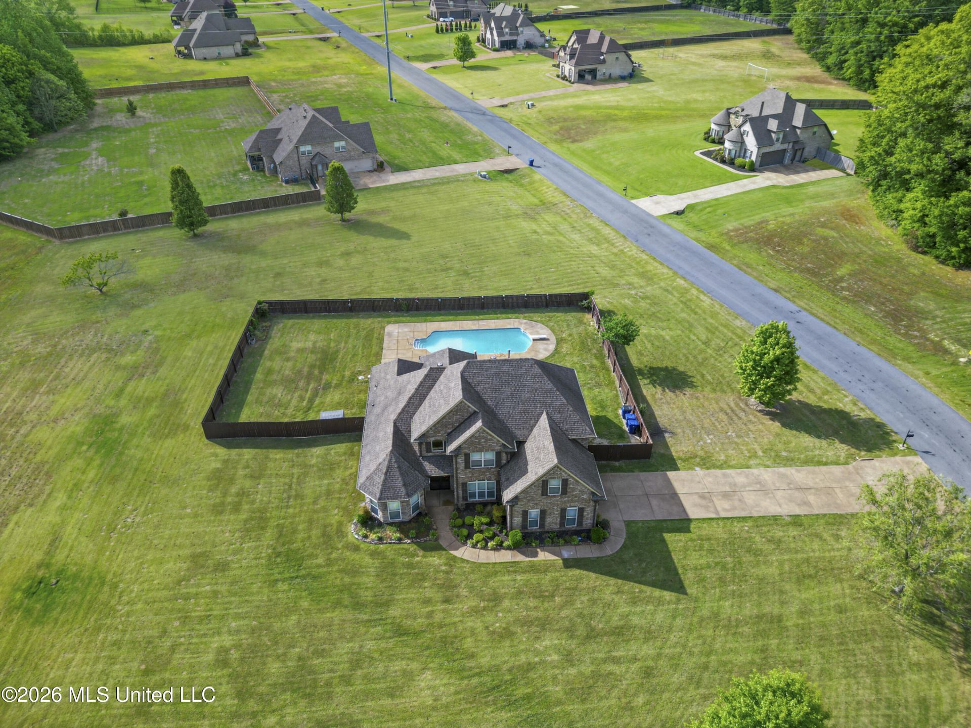 12900 Miller Farms Drive, Olive Branch, MS 38654 Main Photo