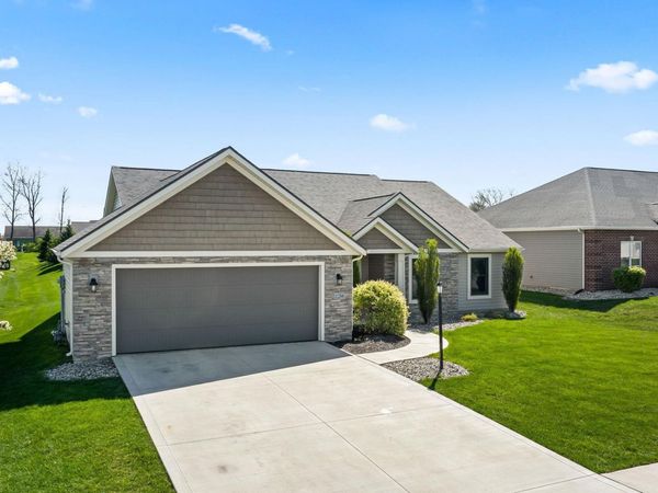 11288 Parkers Bay Drive, Fort Wayne, IN 46845