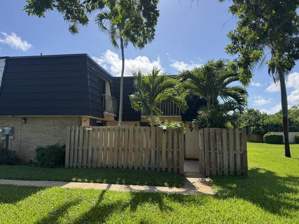 238 Woodland Road, Palm Springs, FL 33461