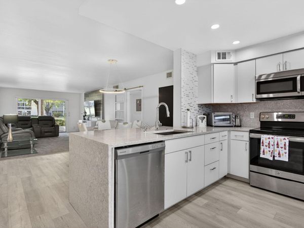 3201 Portofino Point, Unit F1, Coconut Creek, FL 33066