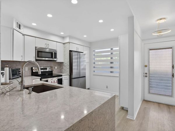 3201 Portofino Point, Unit F1, Coconut Creek, FL 33066