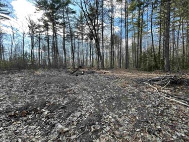 M10 L21-3 Sulphur Hill Road, Hillsborough, NH 03244
