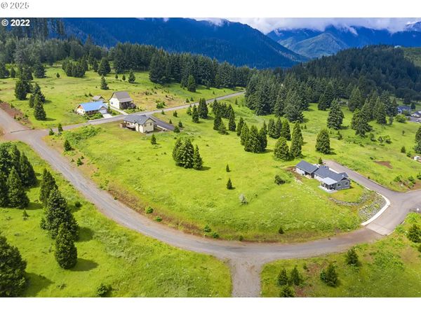 Bugle Loop, Unit TL 1306, Oakridge, OR 97463