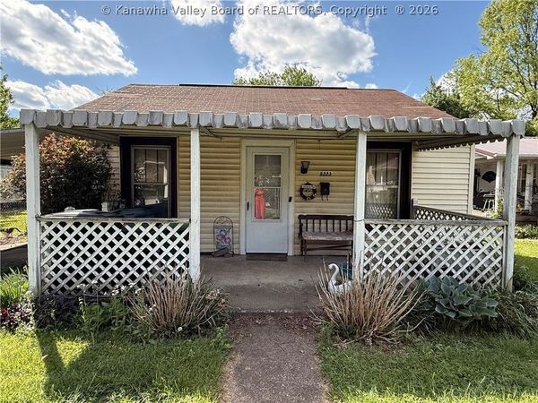 5223 Raven Drive, Charleston, WV 25306