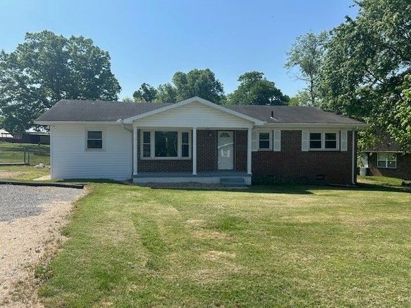 130 Circle Dr , Fayetteville, TN 37334