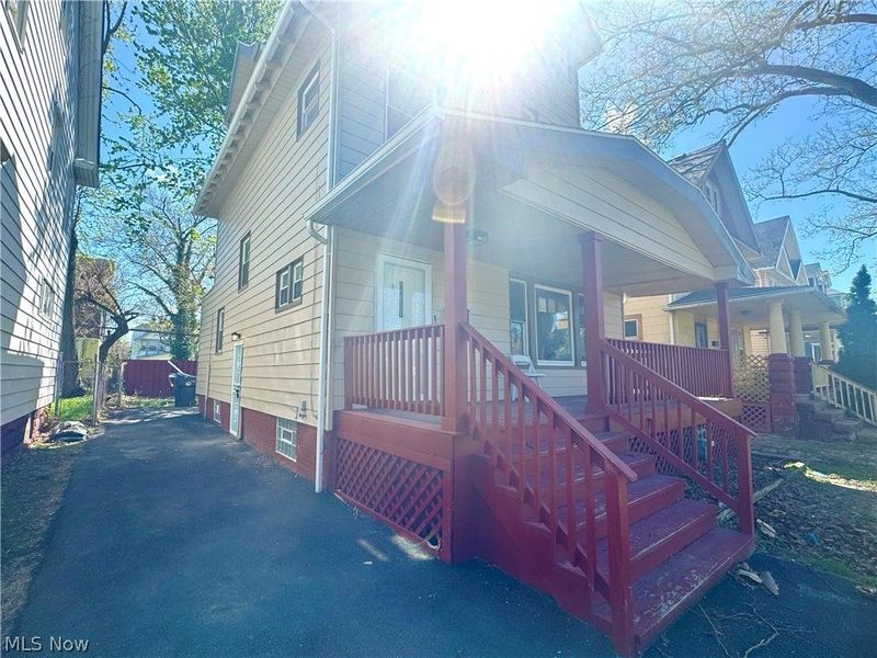 9606 Parmelee Avenue, Cleveland, OH 44108 Photo 5