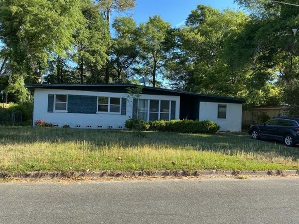 822 APACHE Street , Tallahassee, FL 32301