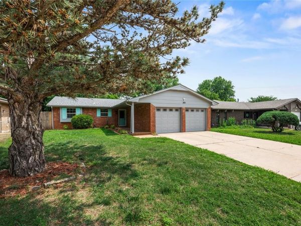 604 Willow Ridge Place, Edmond, OK 73003