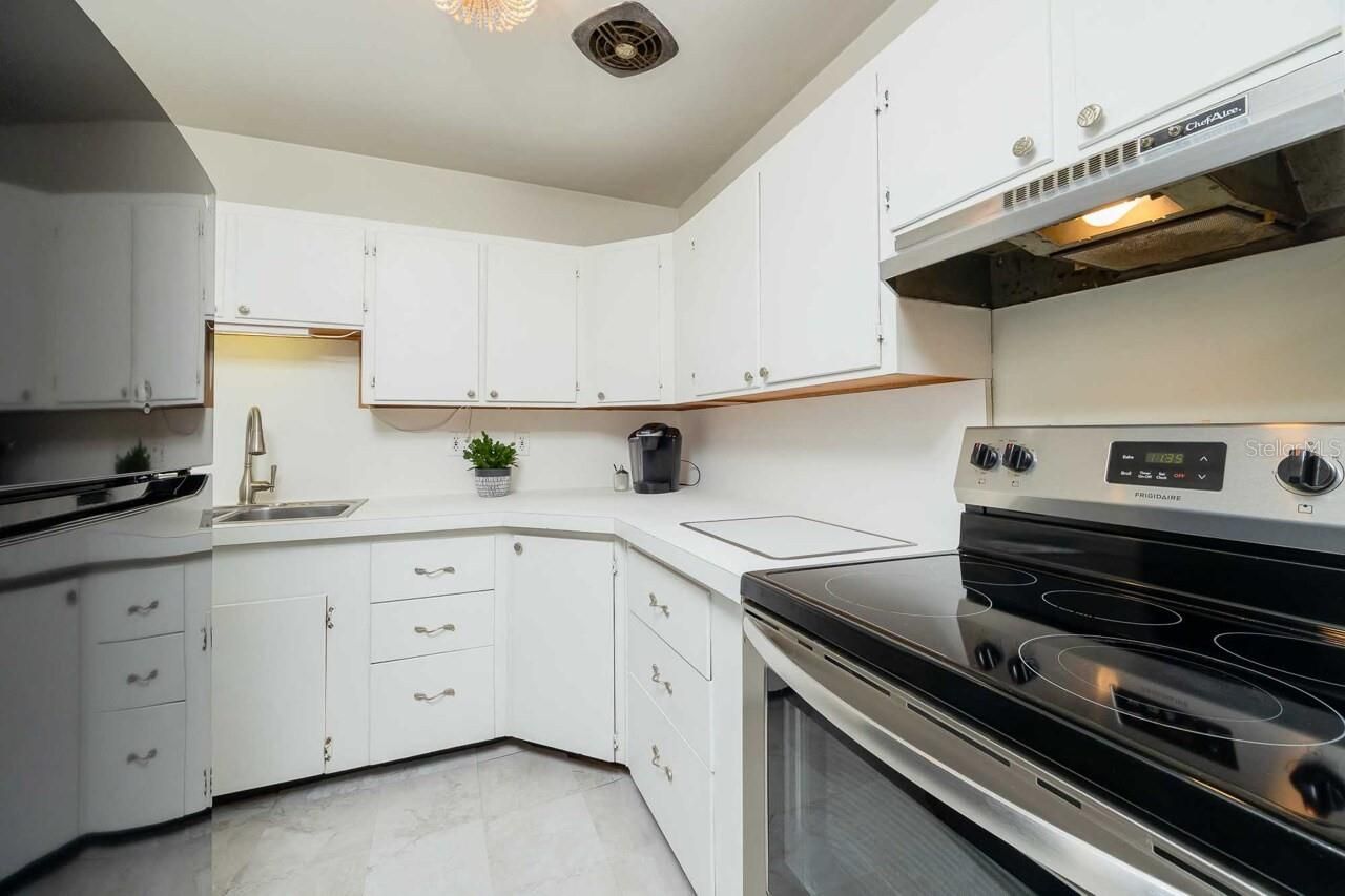 2964 Alonso Road, Jacksonville, FL 32216 Photo