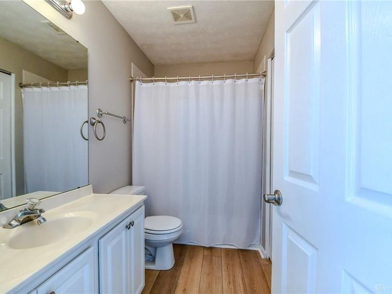 9439 Captiva Bay Drive, Miami Township, OH 45342 Photo 14