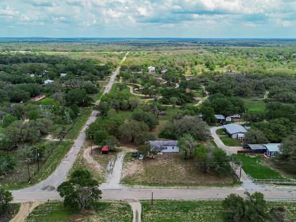 1217 County Road 6723, Natalia, TX 78059