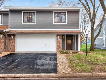 9367 Nesbitt Road, Bloomington, MN 55437