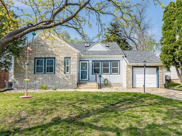 1024 Staub Court NE, Cedar Rapids, IA 52402