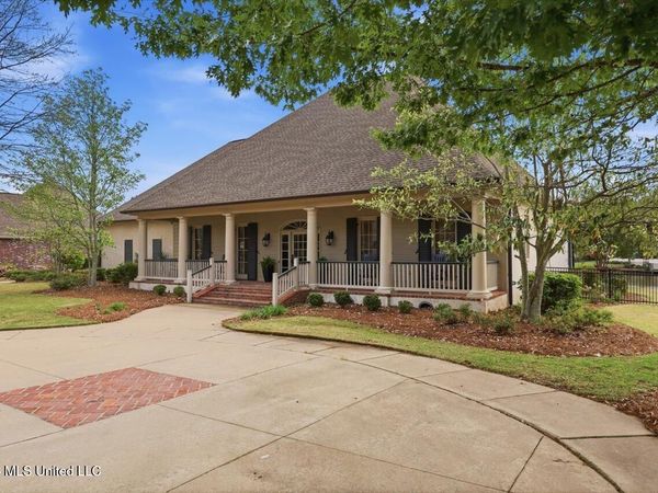 136 Chadwyck Place, Madison, MS 39110