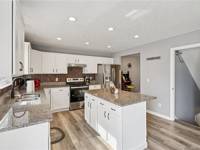 4012 Atha Court, Riverside, OH 45424 Photo 10