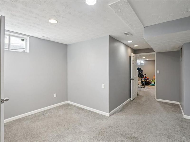 4012 Atha Court, Riverside, OH 45424 Photo 36