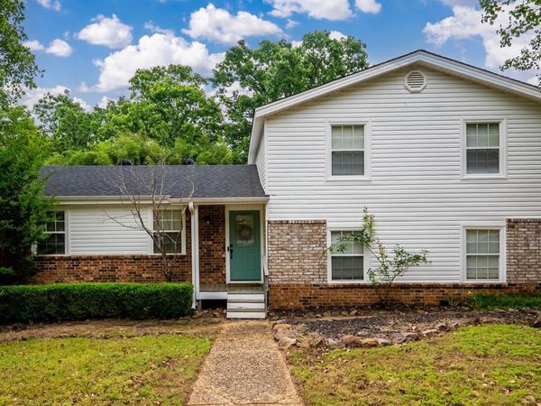 2 Idlewood Place , Maumelle, AR 72113