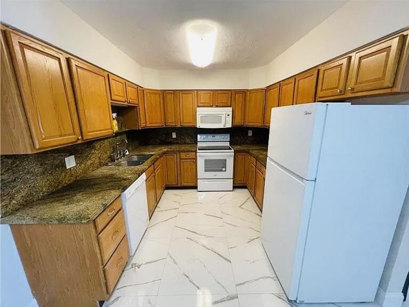 198 SW 15th Street, Boca Raton, FL 33432 Photo