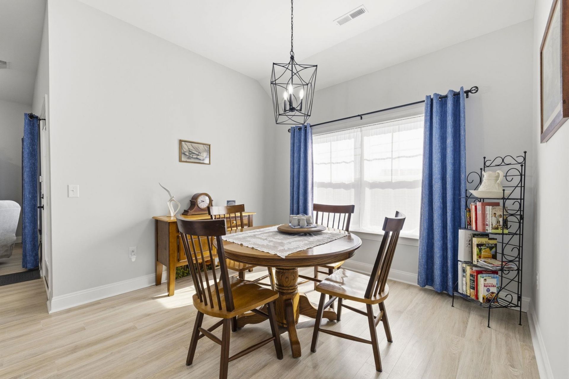 330 Canyon Dr.  Photo 10