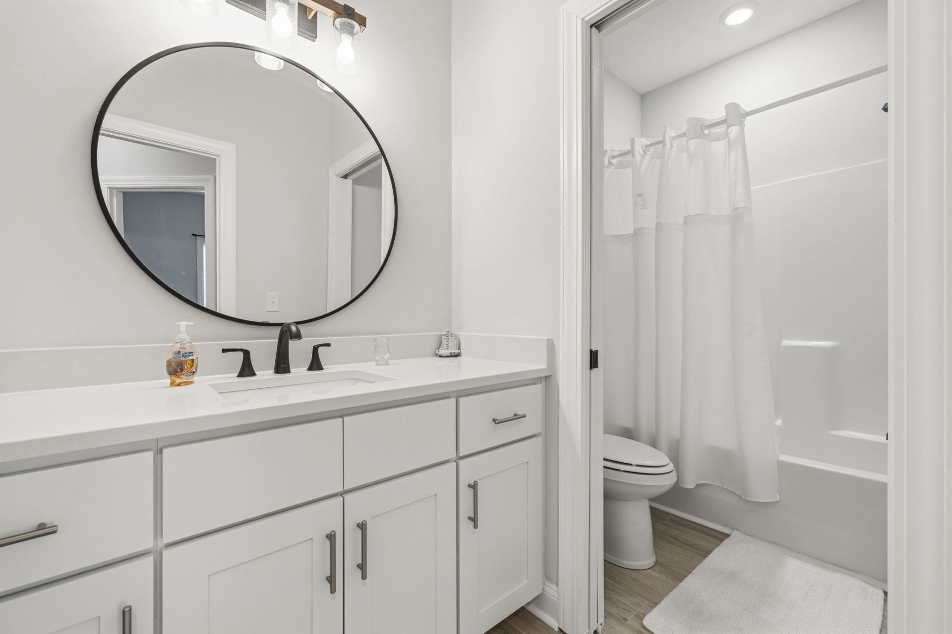 330 Canyon Dr.  Photo 28