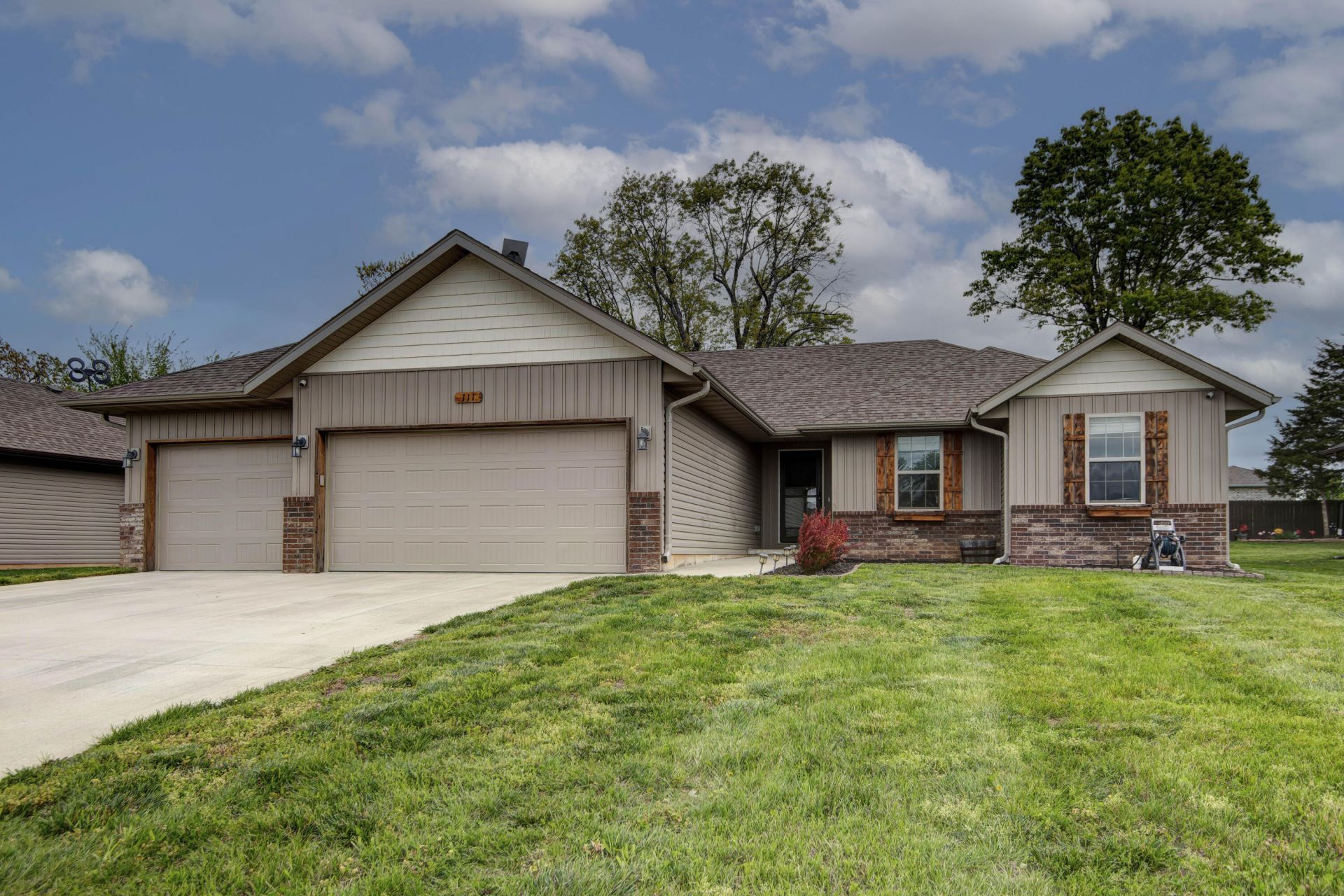 111 E Seminole Street, Strafford, MO 65757 Main Photo