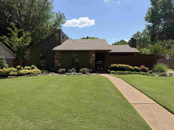 7899 NIKERTON DR, Germantown, TN 38138