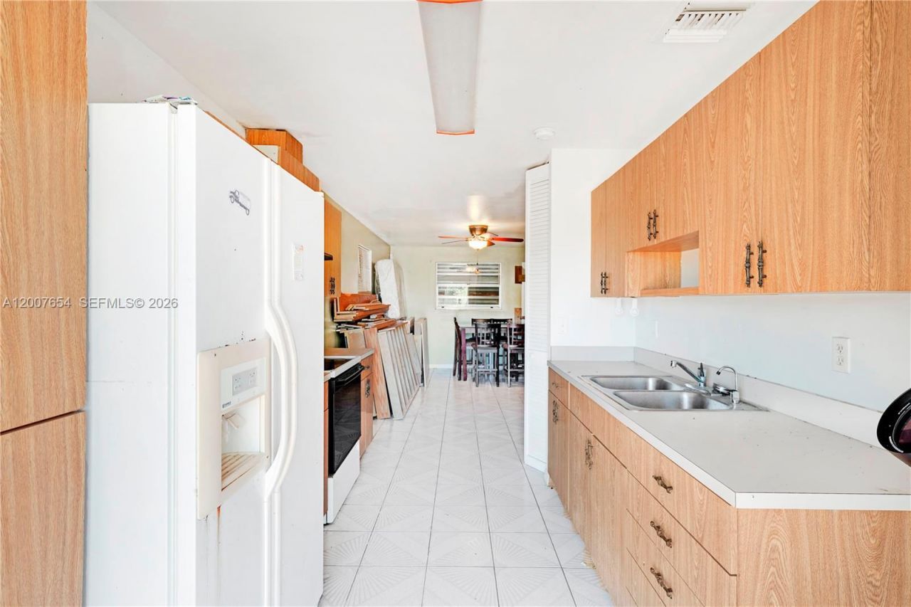 20000 SW 216th St, Miami, FL 33170 Photo