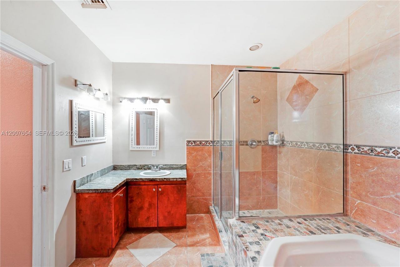 20000 SW 216th St, Miami, FL 33170 Photo