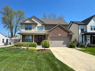 4702 Mankato Avenue, Royal Oak, MI 48073