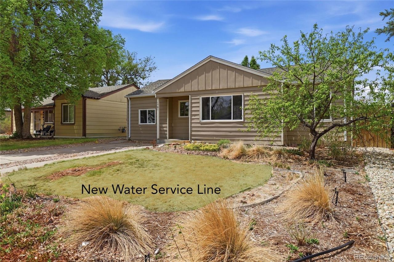 1781 Kingston Street, Aurora, CO 80010 Main Photo