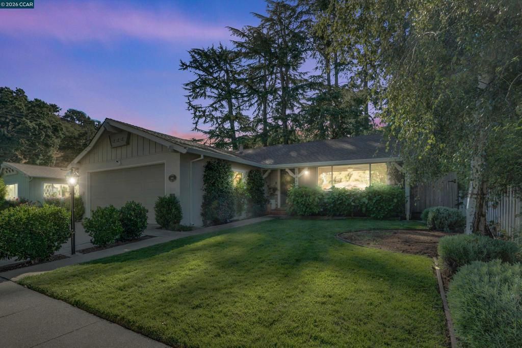 644 Linden Ln, Martinez, CA 94553 Main Photo