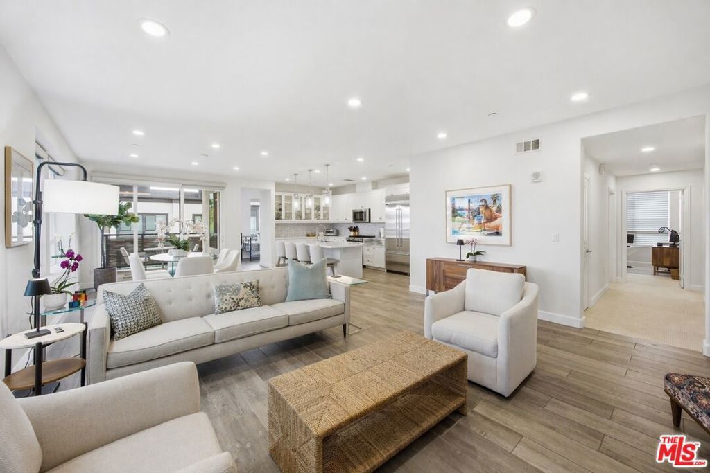 12510 W Fielding Circle, Unit 6, Playa Vista, CA 90094 Main Photo