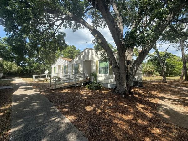 3664 MERIDEN AVENUE , OLDSMAR, FL 34677