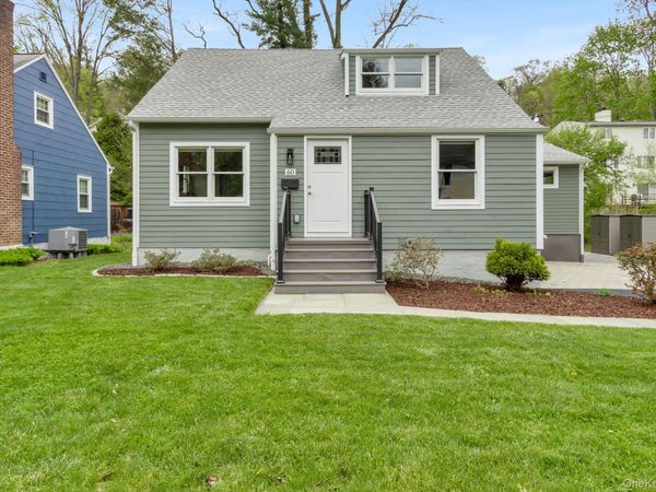 60 Pleasant Avenue, Pleasantville, NY 10570