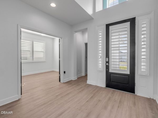 328 Cheeseburger Drive, Daytona Beach, FL 32124