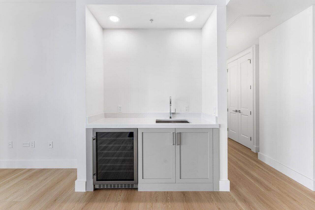 178 Lake Drive, Unit 4102, Palm Beach Shores, FL 33404 Photo