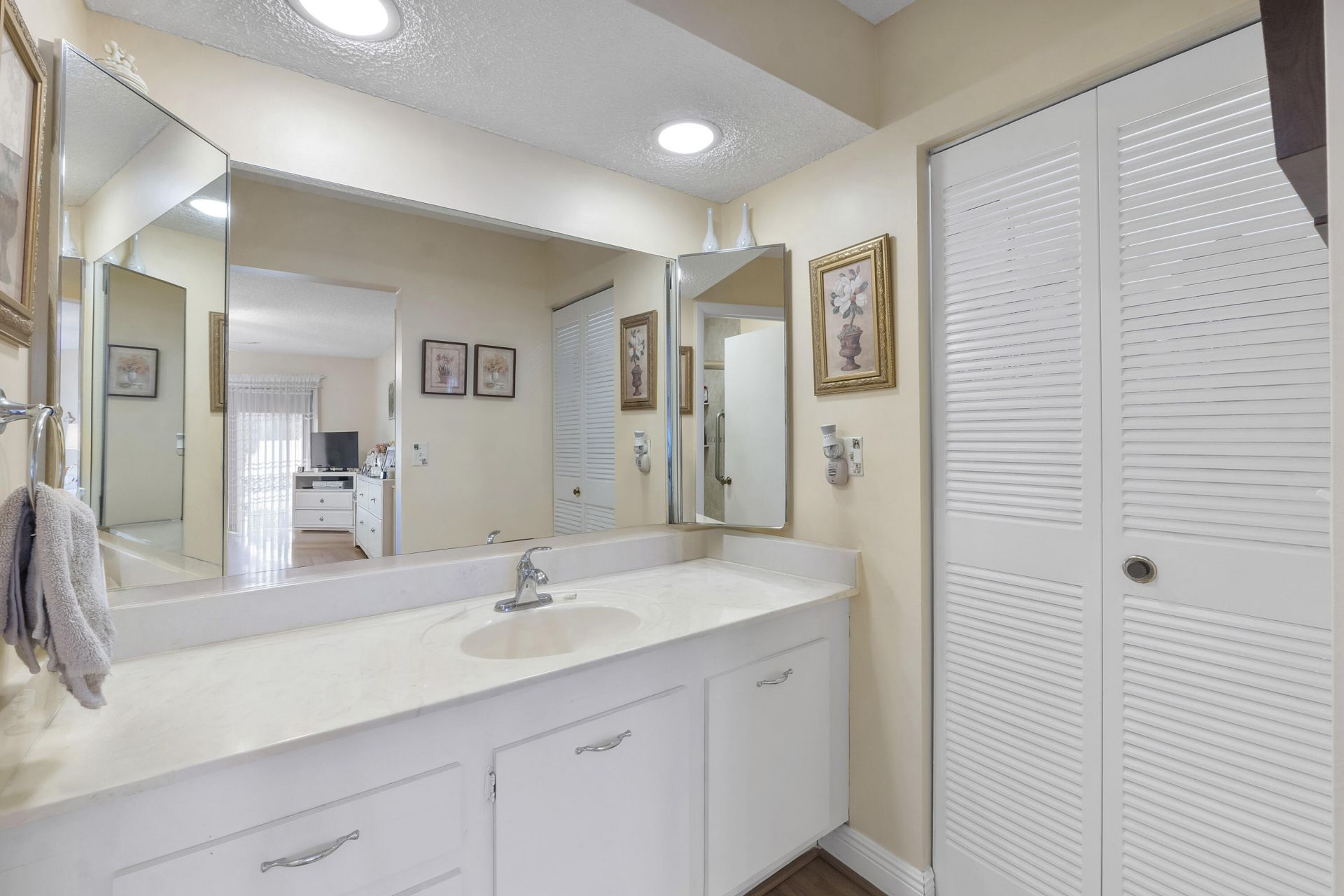 21566 Coronado Avenue, Boca Raton, FL 33433 Photo