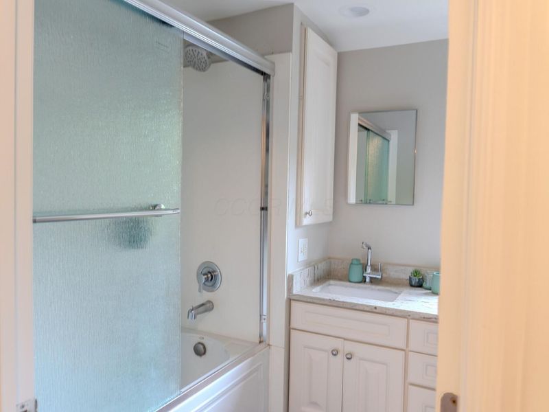 1400 N Hague Avenue, Columbus, OH 43204 Photo 27