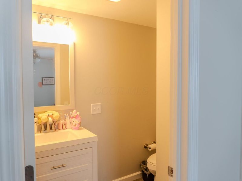 1400 N Hague Avenue, Columbus, OH 43204 Photo 30