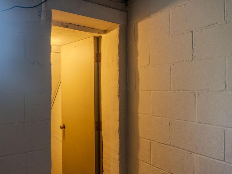 1400 N Hague Avenue, Columbus, OH 43204 Photo 43