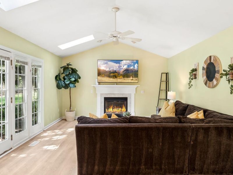 4518 E Island Pines Drive, Port Clinton, OH 43452 Photo 4