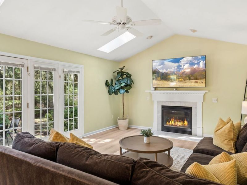 4518 E Island Pines Drive, Port Clinton, OH 43452 Photo 5