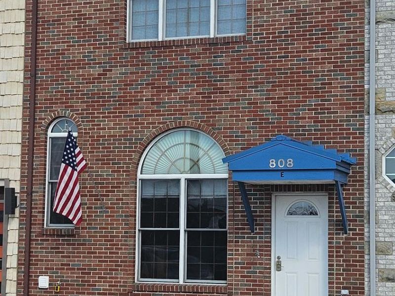 808 Curran St, Sandusky, OH 44870 Photo 1