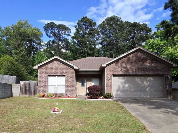 1224 Ridgecrest Drive, Benton, AR 72015