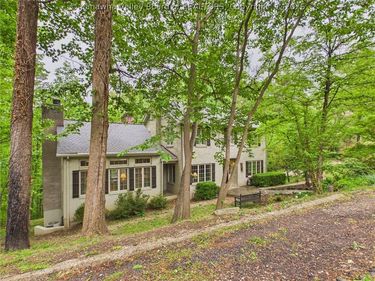 1621 Ridgeview Road, Charleston, WV 25314