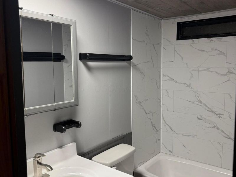 5965 Harrisburg Georgesville Road, Unit 114, Grove City, OH 43123 Photo 13