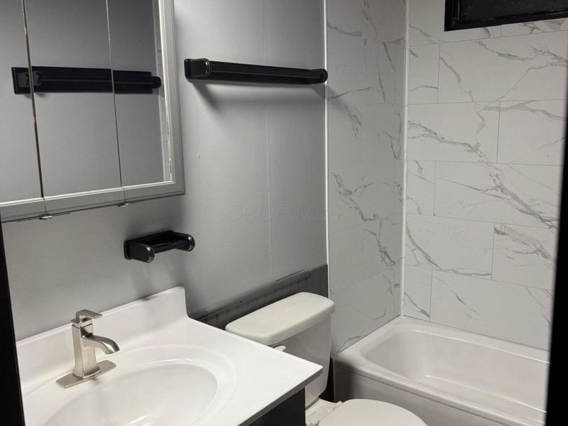 5965 Harrisburg Georgesville Road, Unit 114, Grove City, OH 43123 Photo 14