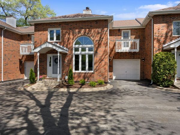 4916 Main Street , Unit 2, Lisle, IL 60532