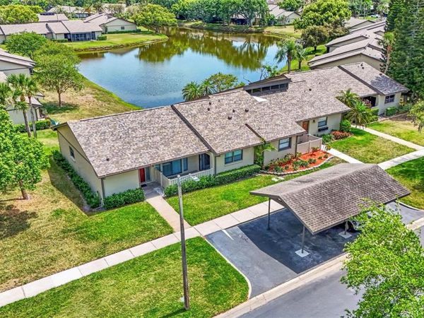 10 LESLEY LANE, OLDSMAR, FL 34677