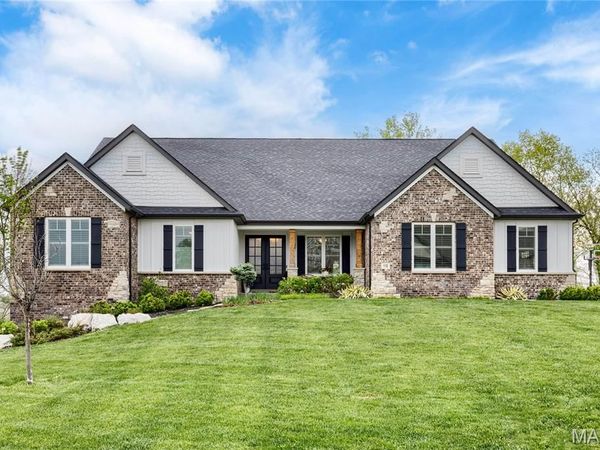 110 Westleigh Manor Drive, Wentzville, MO 63385